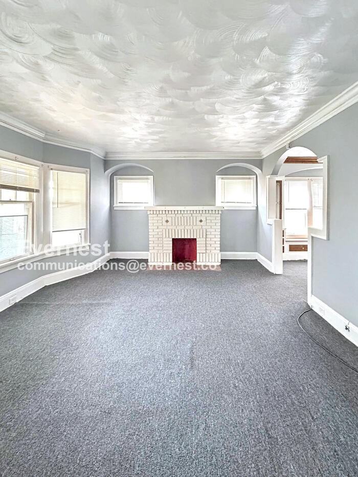 3378 E 135th St #2 - Photo 6 of 21