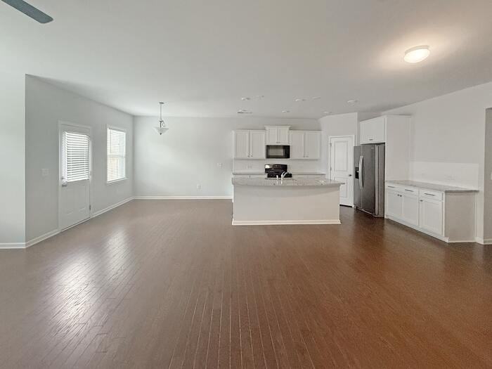 1693 Maston Rd - Photo 4 of 22