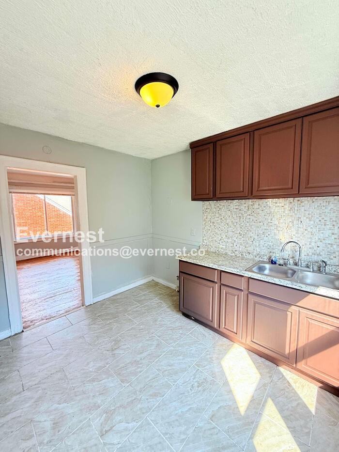 15444 Appoline St #2 - Photo 3 of 27