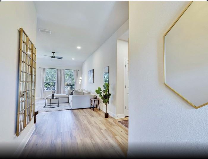 405 Alva Dr - Photo 4 of 25