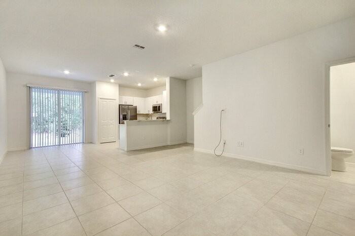 10224 Trumpet Honeysuckle Way - Photo 4 of 30