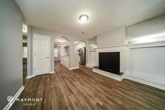 800 Tramore Dr - Photo 5 of 14