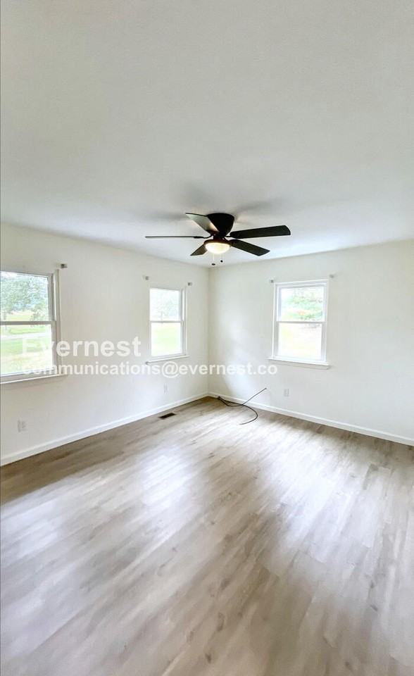 11800 Dolly Pond Rd - Photo 6 of 28