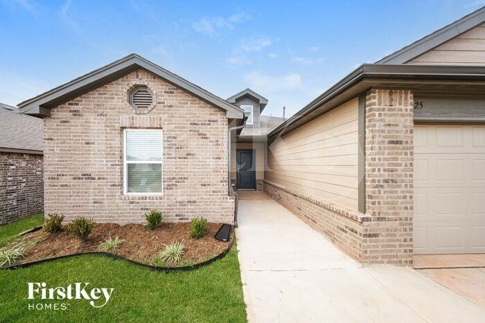 425 Labelle Ln - Photo 2 of 19