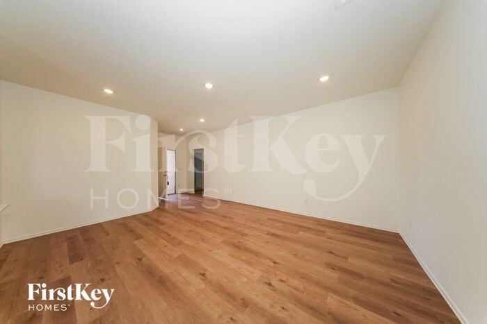 441 Labelle Ln - Photo 3 of 19