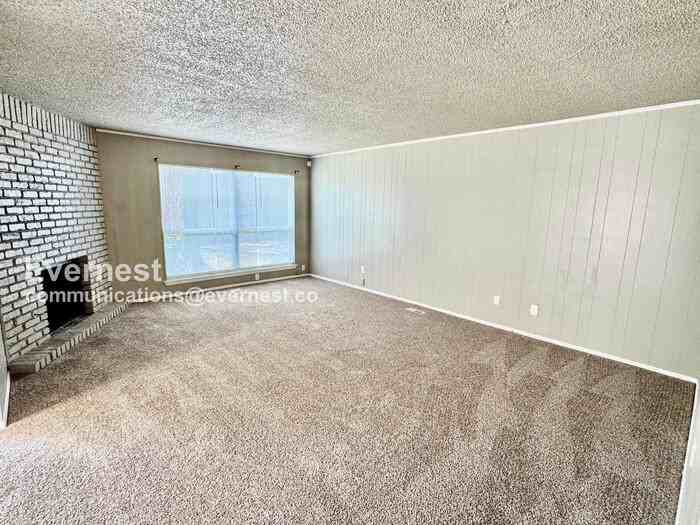 8131 E 65th Pl - Photo 6 of 28