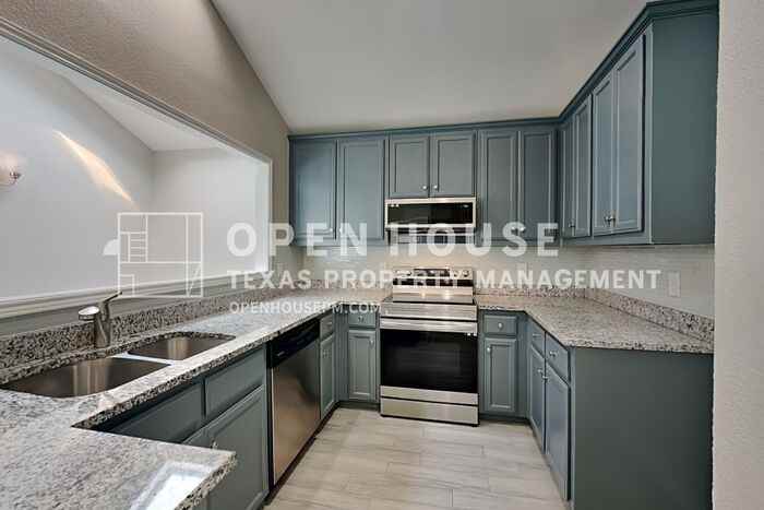 4708 Poppy Drive East - Photo 6 of 23