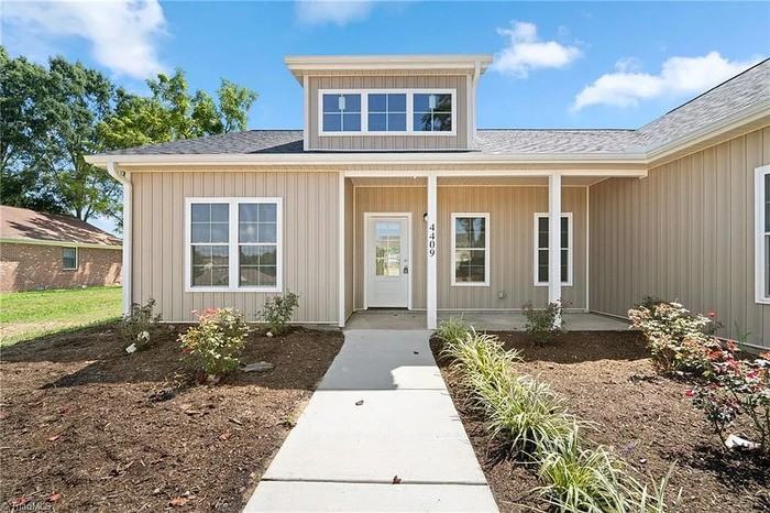 4409 Rehobeth Church Rd - Photo 2 of 25