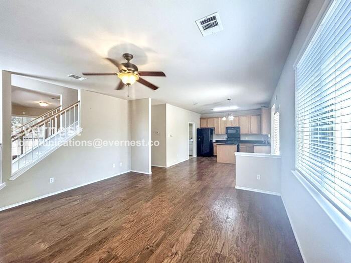 11503 Johnny Weismuller Ln - Photo 4 of 25