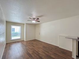 featured image of 2289 W Oak St #12