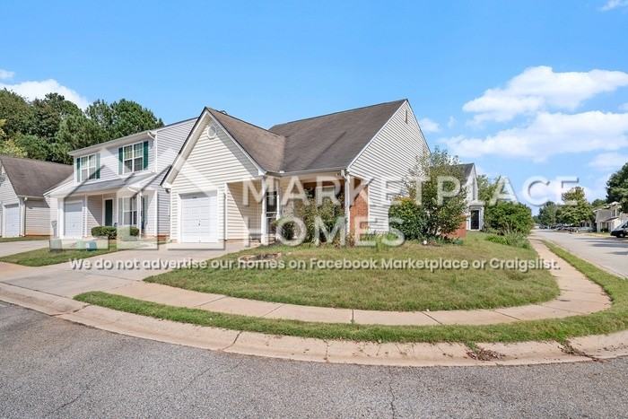 600 Henni Cir - Photo 3 of 24