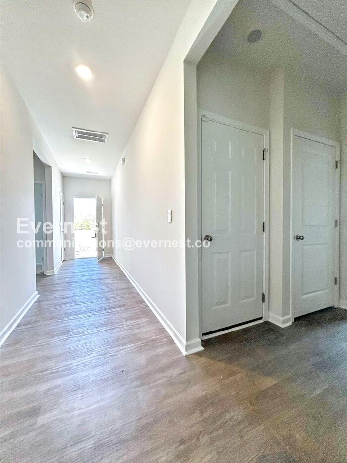 152 Lyla Lane - Photo 2 of 18