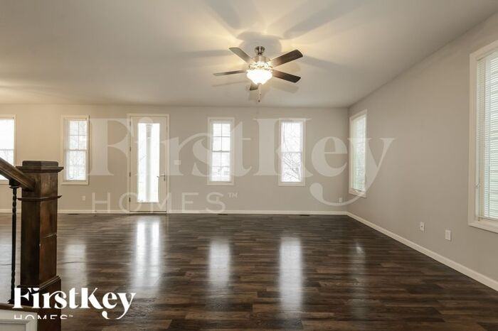 3385 Granger Blvd - Photo 2 of 15