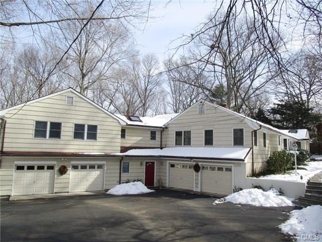 38 Cranbury Rd - Photo 2 of 12