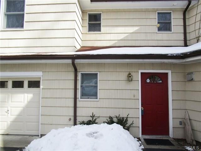 38 Cranbury Rd - Photo 3 of 12