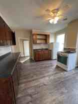 827 W 15th St - Photo 1 of 1