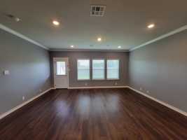 featured image of 5007 Gully Way