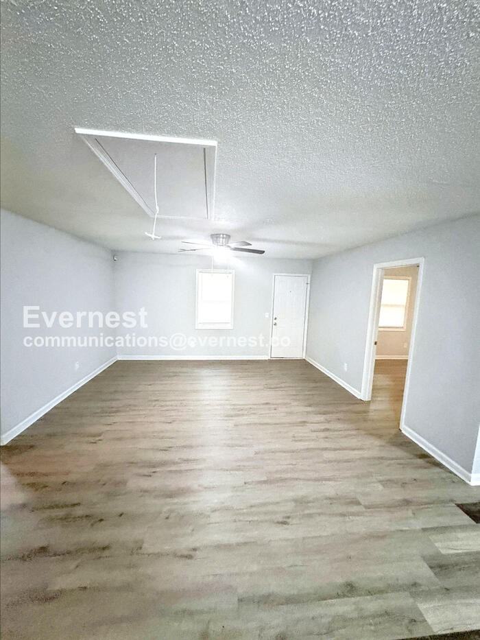 727 W Creek Cir - Photo 2 of 26