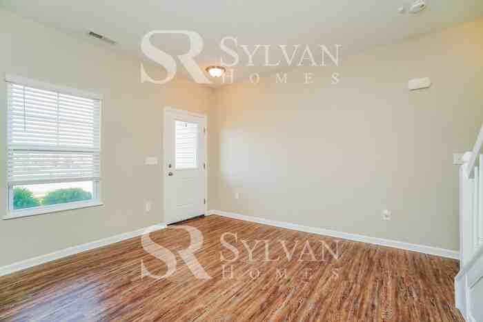 5670 Tarboro Pl - Photo 2 of 15