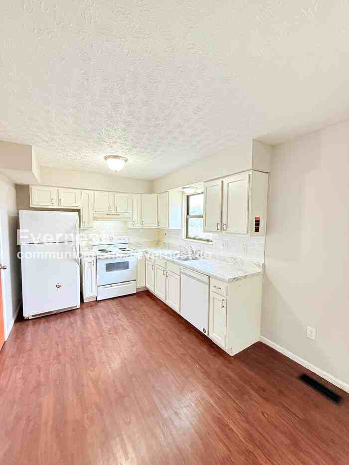 1889 Laramie Drive - Photo 3 of 23