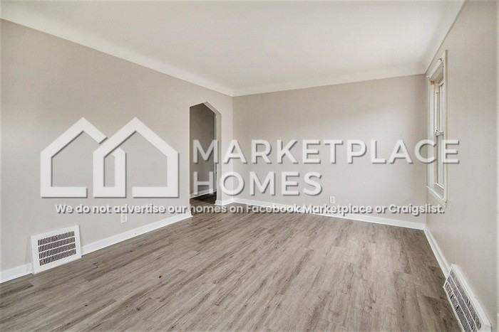 19400 Asbury Park - Photo 5 of 26