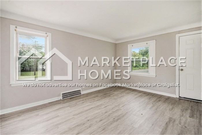 19400 Asbury Park - Photo 6 of 26