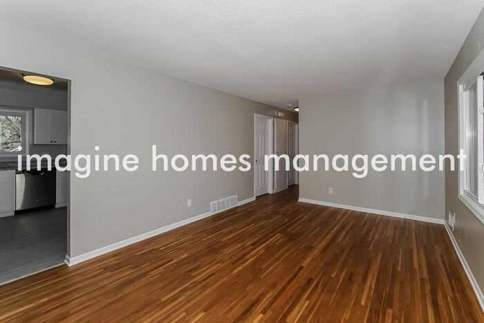 3919 Mica Trail - Photo 3 of 17