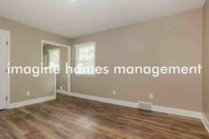 8224 West 97th Terrace - Photo 6 of 17