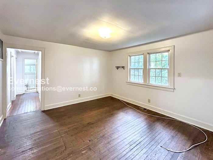 412 Griffin Avenue - Photo 4 of 17