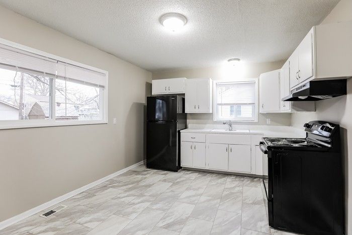 907 N Yuma Ave - Photo 7 of 13