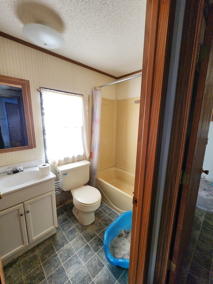 611 Dallas Road - Photo 6 of 30