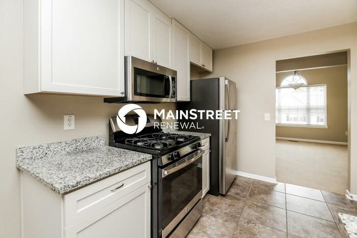 3012 Edgefield Drive - Photo 5 of 17