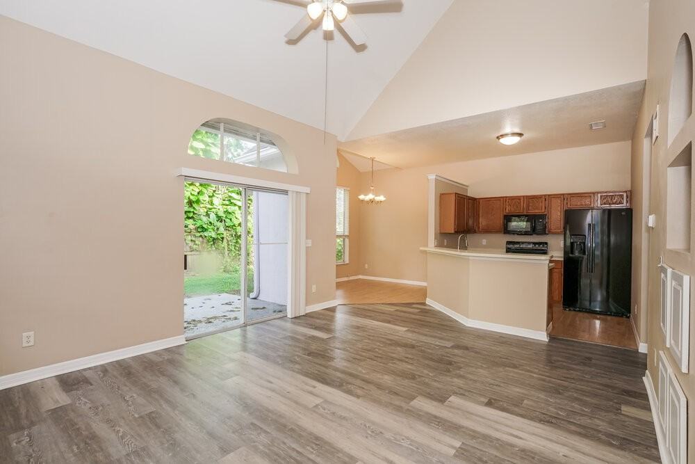 1091 Brielle Court - Photo 6 of 17