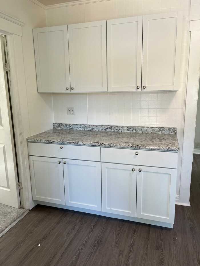 2153 W 85th St #UP - Photo 2 of 12