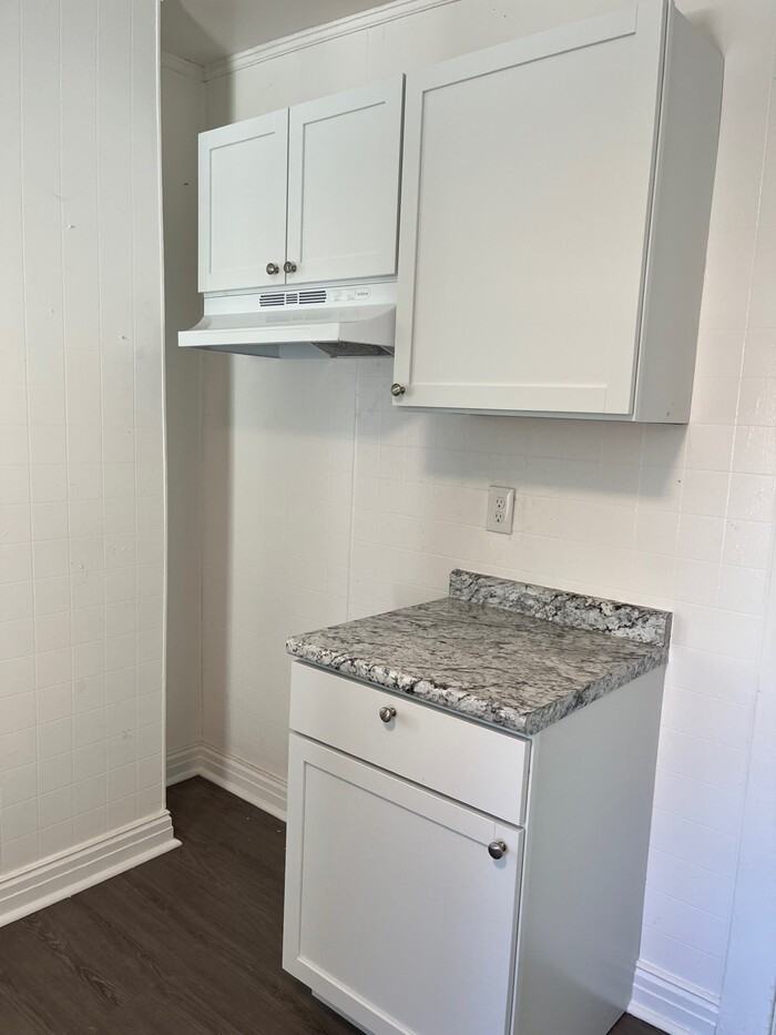 2153 W 85th St #UP - Photo 3 of 12