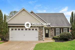 featured image of 8 Trotters Run