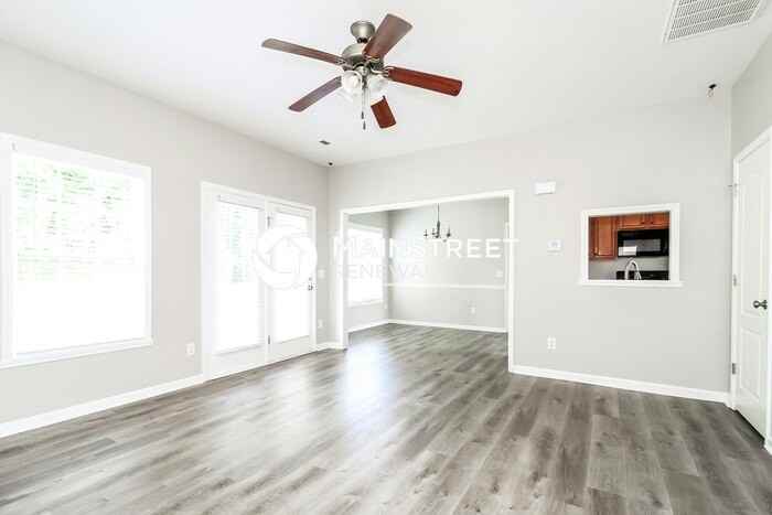 339 Walden Ridge Ct - Photo 4 of 17