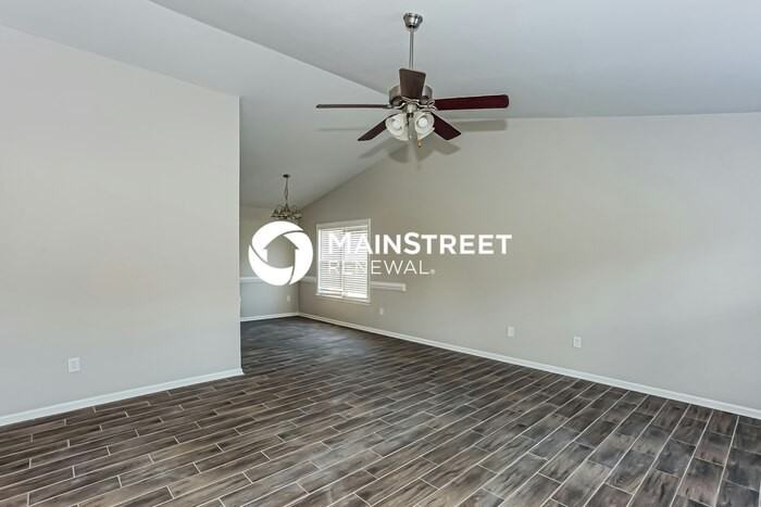 807 Fisher Street - Photo 5 of 16