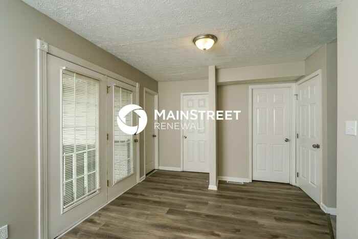 7703 Texlyn Ct - Photo 5 of 17