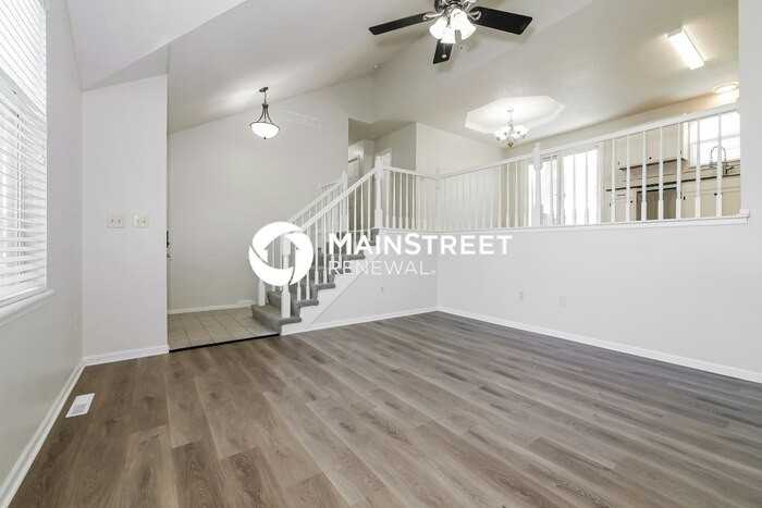 421 Hamilton Lane - Photo 4 of 20