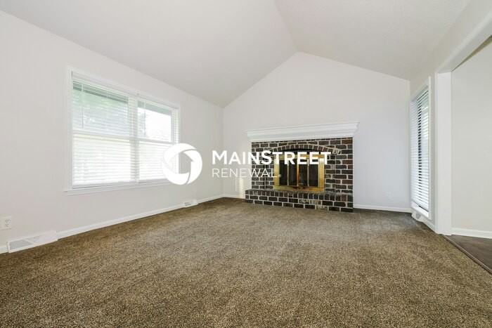 109 Southeast Rockwood Street - Photo 2 of 19