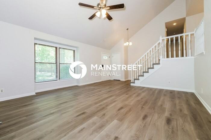 1321 Northeast Quail Walk Drive - Photo 4 of 21