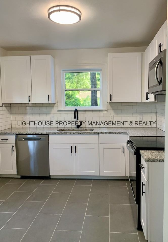 4847 Polaris St - Photo 4 of 14