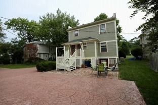 347 W Franklin St #A - Photo 1 of 1