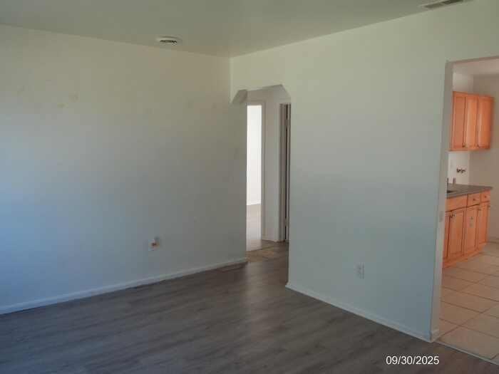 26751 Belanger St - Photo 4 of 9