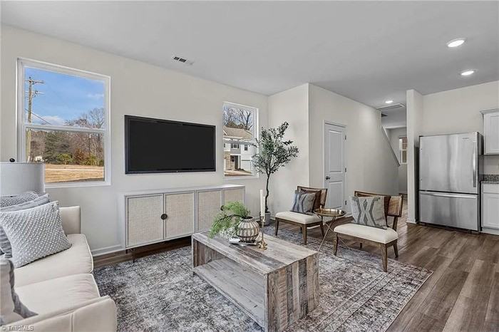 2620 Westell Way - Photo 6 of 8