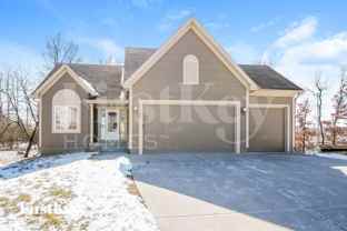 5603 N Wyoming Ave - Photo 1 of 1