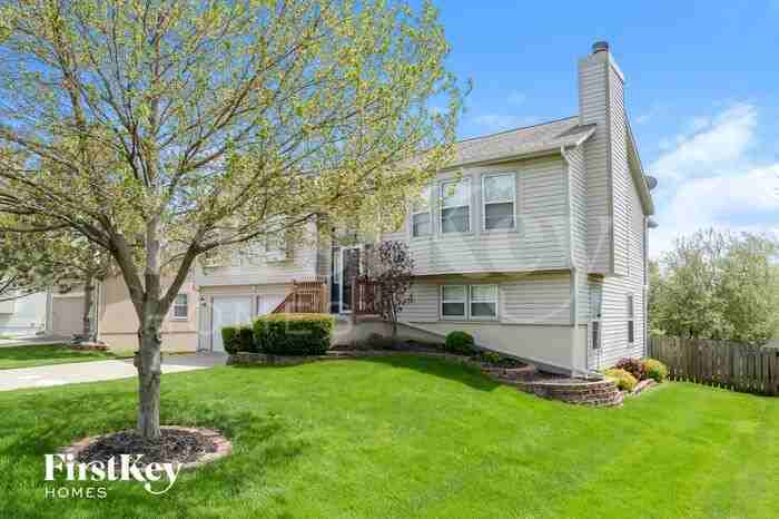 6505 West 151st Place - Photo 2 of 15