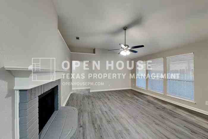 6405 Longmont Trail - Photo 6 of 22