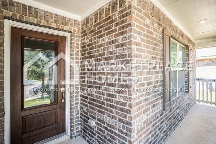 1934 Sunspur Road - Photo 4 of 27